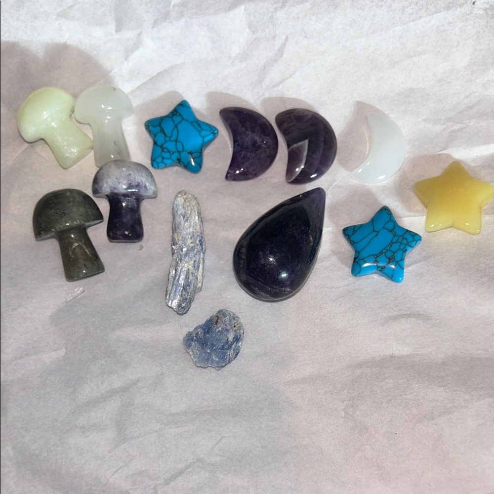 Assorted Crystals bundle - image 1